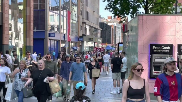 BUSY SUNNY Walk in Liverpool