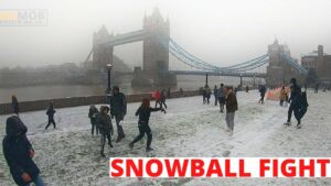INCREDIBLE - Snowing in LONDON [ RARE EVENT ]