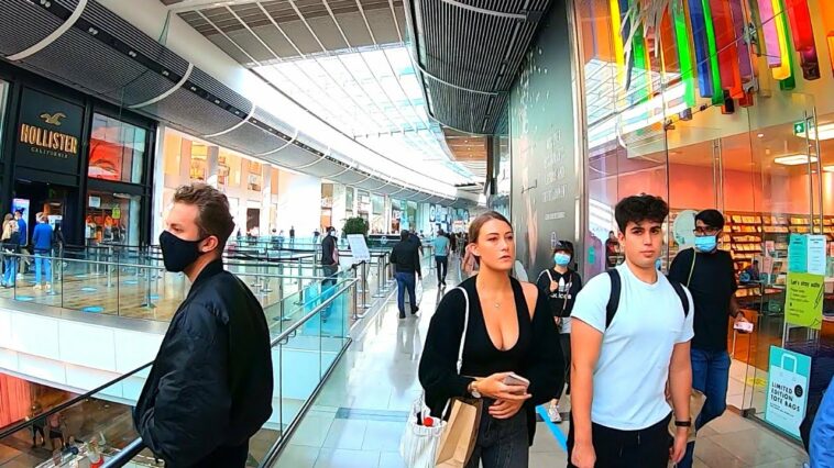 London walk - Westfield Stratford 4th biggest shopping center in UK