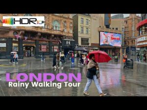Rainy Autumn London Walking Tour: Oxford Street to Covent Gardens • 4K HDR