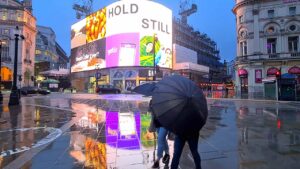 Walking West London SOHO NIGHTLIFE on a RAIN DAY | London Soho Rain CITY ASMR