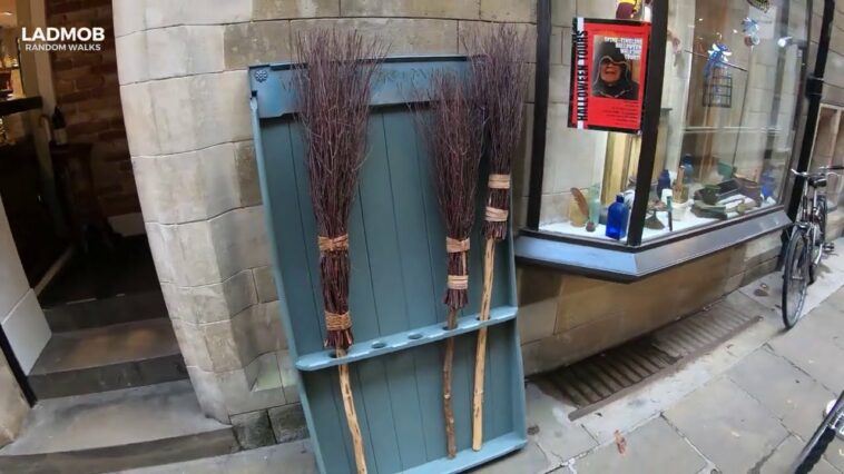 Beautiful small streets and old buildings | Walking in Cambridge