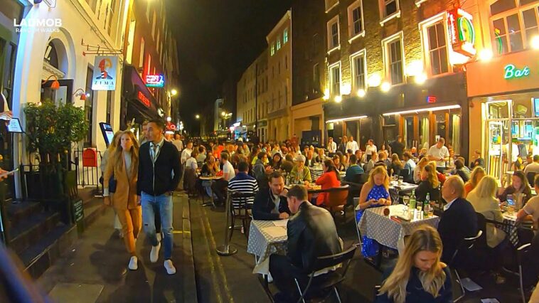 Saturday Night Walk in London West End Before 10PM