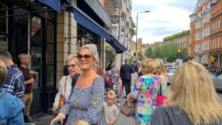 London England, POSH Chelsea Walking Tour 4K