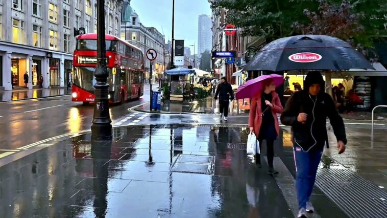 London Rain Walk: Oxford Street - Carnaby Street | London Walking Tour (4K HDR)