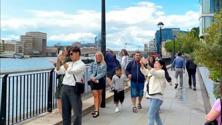 London, England - Summer Walk in 4K 60FPS - 4K HDR Walking Tour