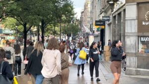 「4K HDR」 Walking on London Oxford Street