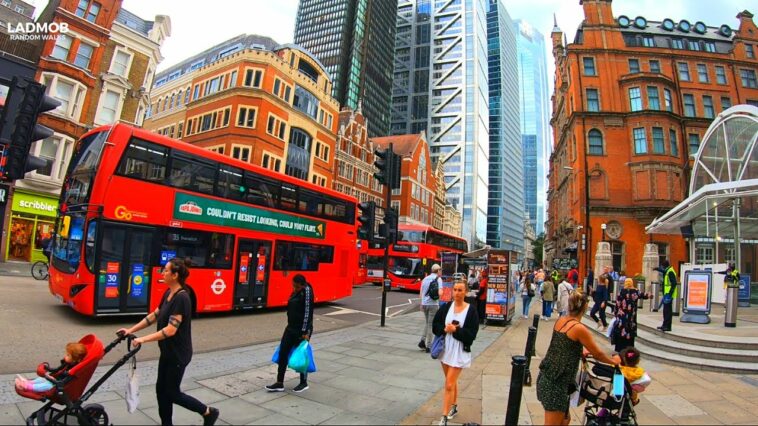 People Watching • London Liverpool Street Station