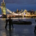 INCREDIBLE View of London Tower Bridge | Dusk walking