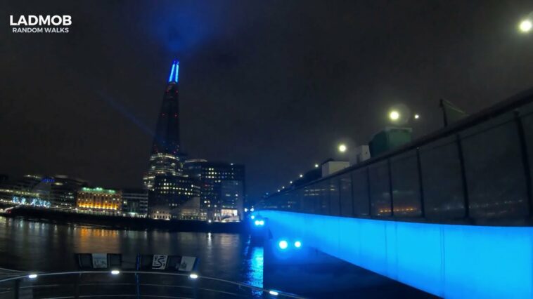 NEW YEARS EVE - London Night Walk Aldgate Station to London EYE