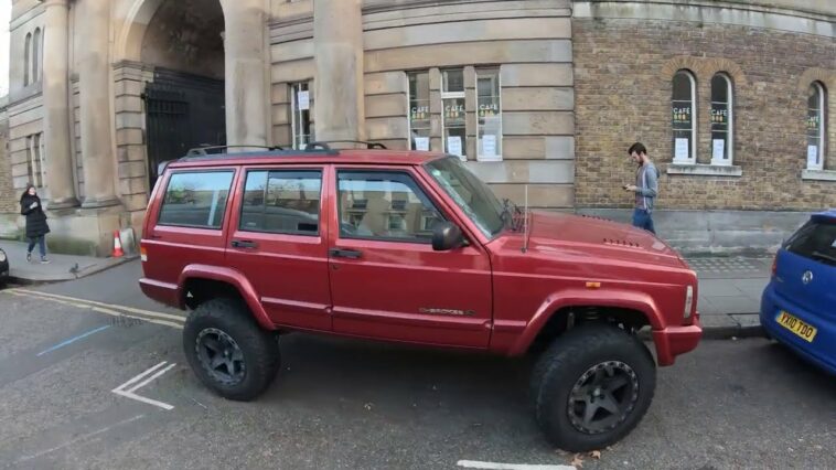 London Walk - Earls Court and Brompton Cemetery