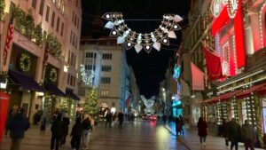 London Night Walking Tour • 4K HDR