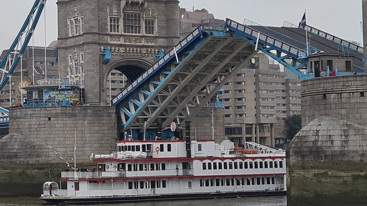 London Tower Bridge opening for Dixie Queen POSH BOAT